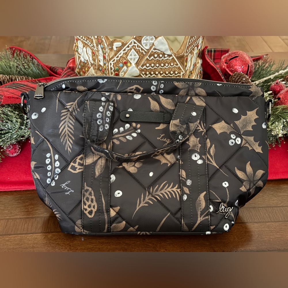 Lug Dory Crossbody Bag (Winter Holly) NWOT